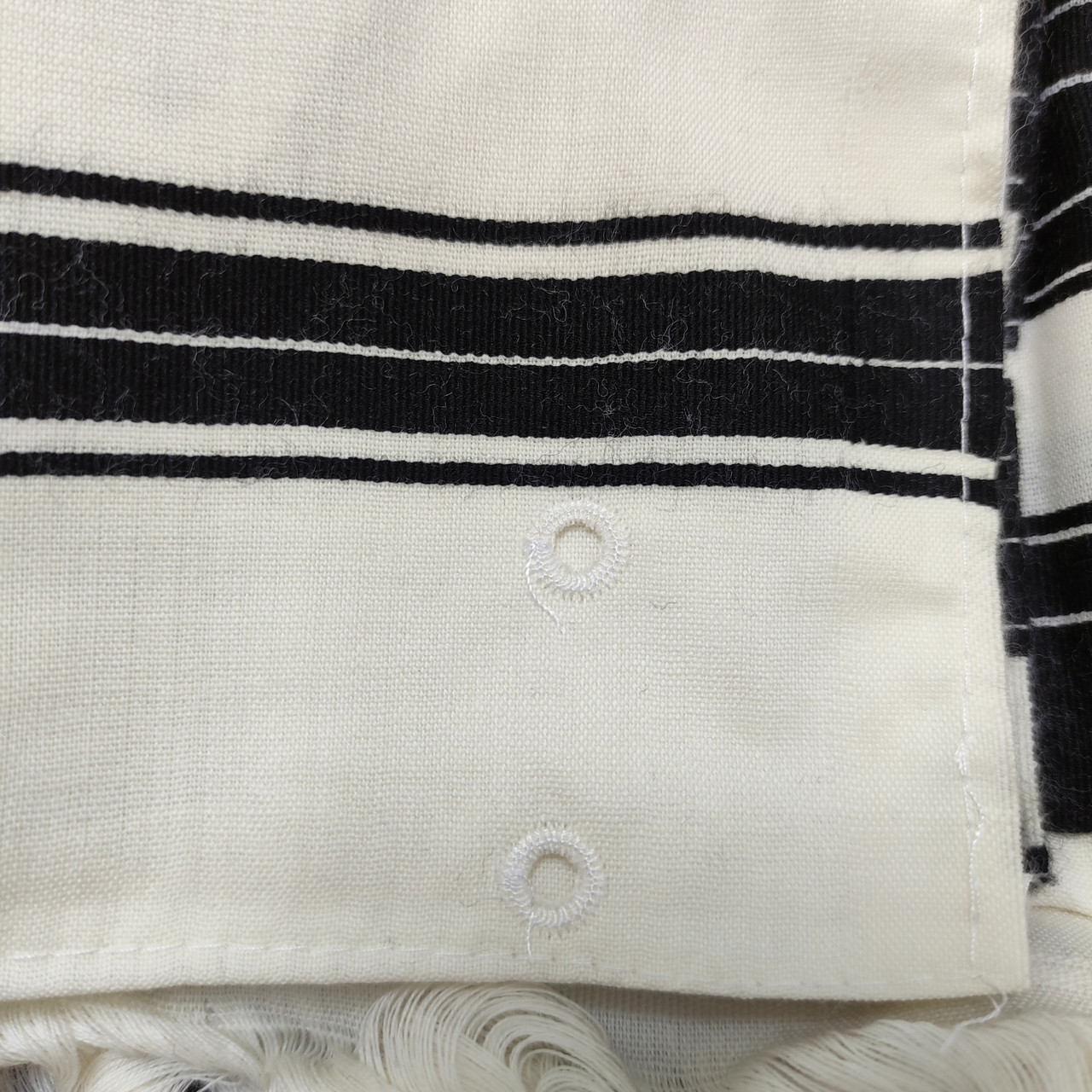 Second Tzitzit Hole