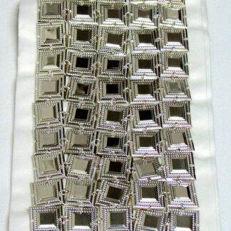 Ateret Chatan with Squares